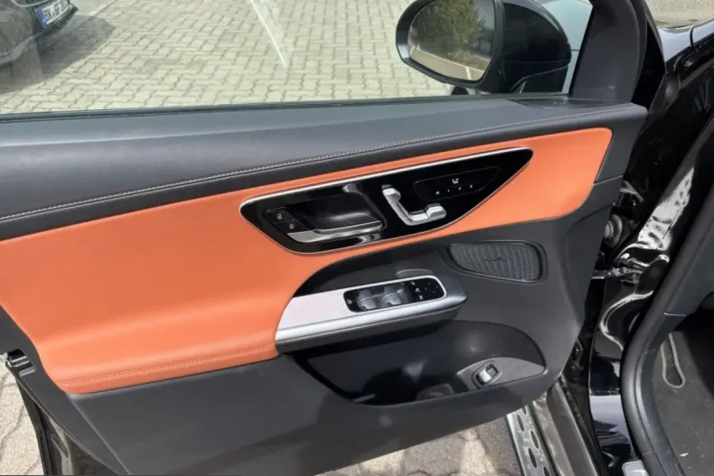 Mercedes-Benz GLC 200 (Clasa GLC) din 2025 cu 18.000 km - oferta MER217108 - foto 12