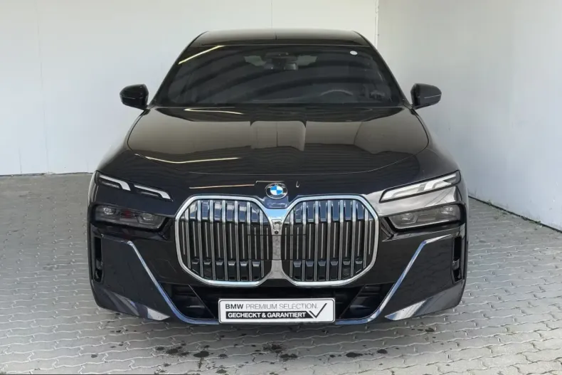 BMW 740 (Seria 7) din 2025 cu 26.176 km - oferta BMW217109 - foto 3