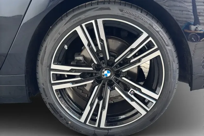 BMW 740 (Seria 7) din 2025 cu 26.176 km - oferta BMW217109 - foto 5