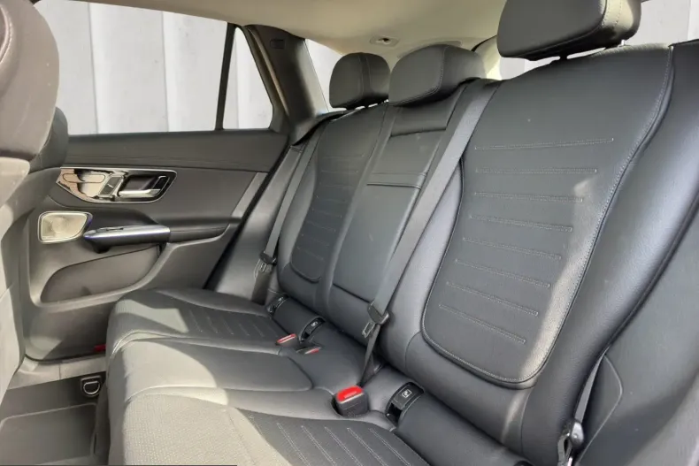 Mercedes-Benz GLC 300 (Clasa GLC) din 2024 cu 23.810 km - oferta MER217110 - foto 13