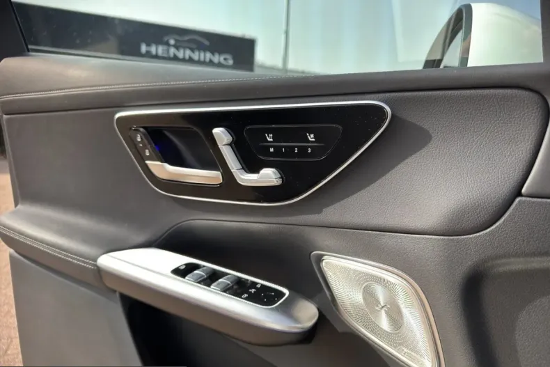 Mercedes-Benz GLC 300 (Clasa GLC) din 2024 cu 23.810 km - oferta MER217110 - foto 19