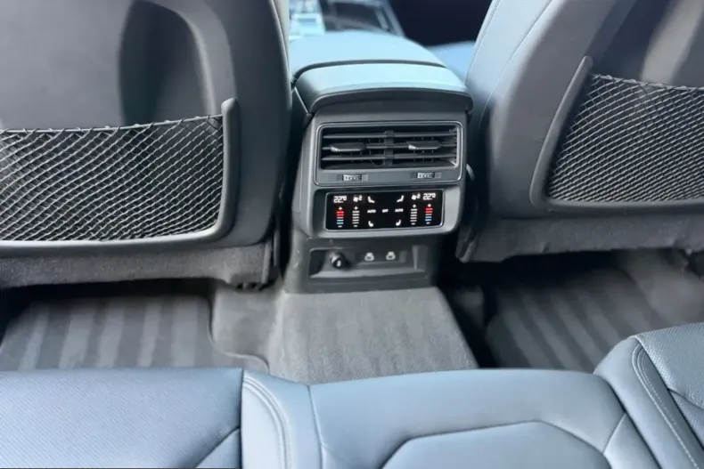 Audi Q8 din 2025 cu 23.200 km - oferta AUD217113 - foto 12