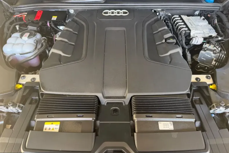 Audi Q8 din 2025 cu 23.200 km - oferta AUD217113 - foto 17