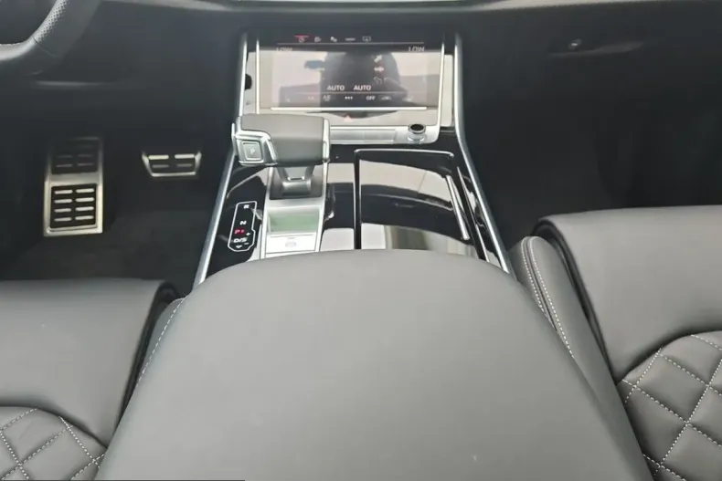 Audi Q8 din 2025 cu 8.316 km - oferta AUD217114 - foto 9