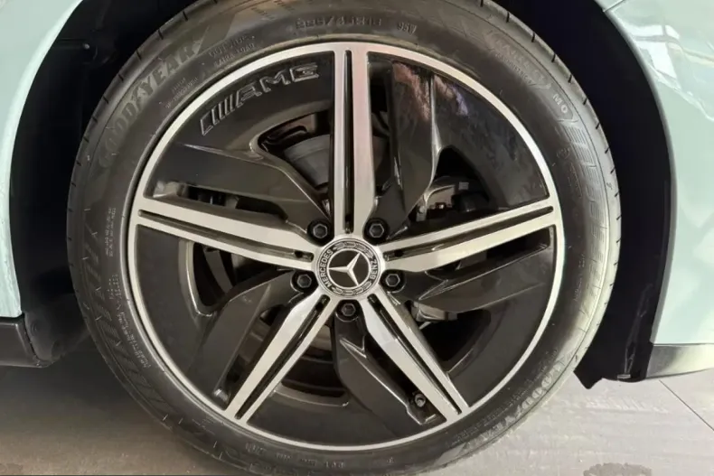 Mercedes-Benz CLA 180 (Clasa CLA) din 2026 cu 4.987 km - oferta MER217115 - foto 13