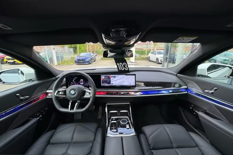 BMW 740 (Seria 7) din 2025 cu 5.400 km - oferta BMW217124 - foto 13
