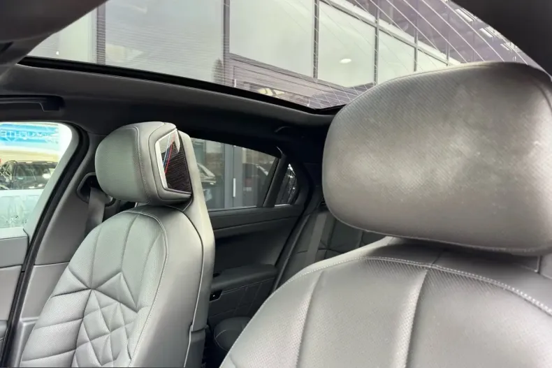 BMW 740 (Seria 7) din 2025 cu 5.400 km - oferta BMW217124 - foto 15