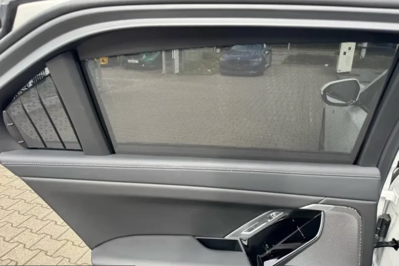 BMW 740 (Seria 7) din 2025 cu 5.400 km - oferta BMW217124 - foto 16