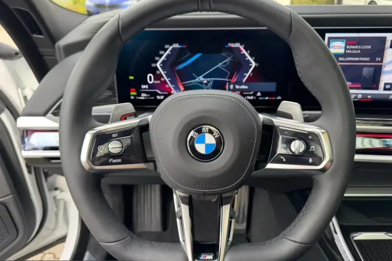 BMW 740 (Seria 7) din 2025 cu 5.400 km - oferta BMW217124 - foto 18