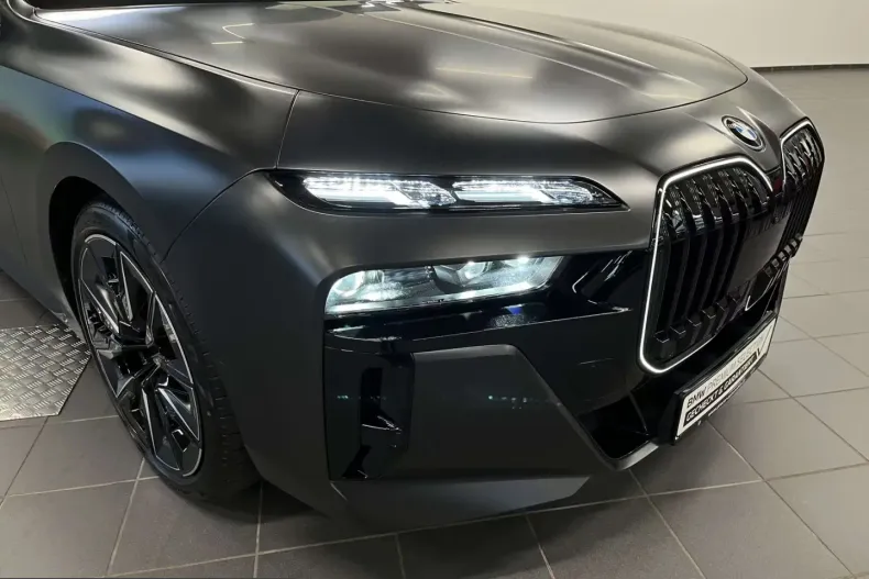 BMW 750 (Seria 7) din 2024 cu 69.400 km - oferta BMW217126 - foto 4