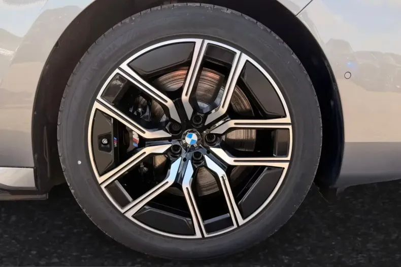 BMW 750 (Seria 7) din 2024 cu 23.800 km - oferta BMW217129 - foto 14