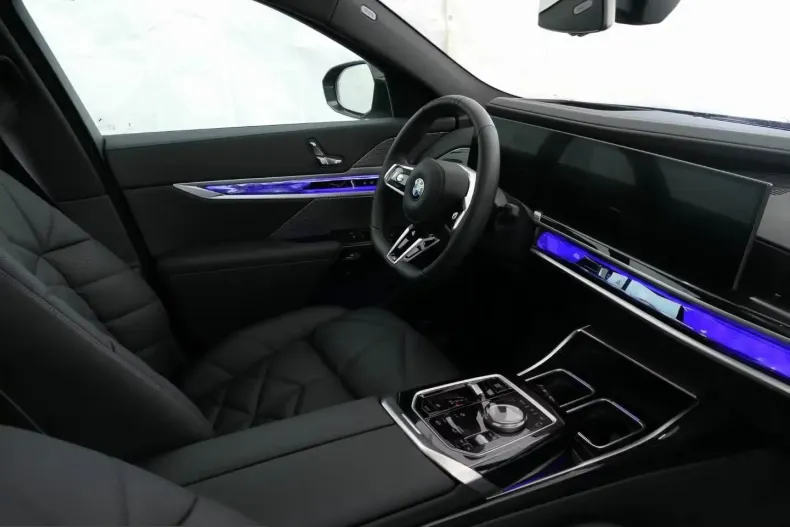 BMW 740 (Seria 7) din 2025 cu 5.052 km - oferta BMW217131 - foto 6