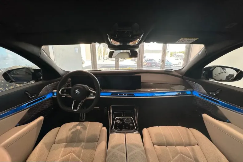 BMW M760 (Seria 7) din 2024 cu 12.000 km - oferta BMW217137 - foto 6