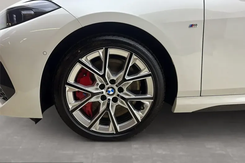 BMW 220i (Seria 2) din 2024 cu 6.935 km - oferta BMW217147 - foto 8