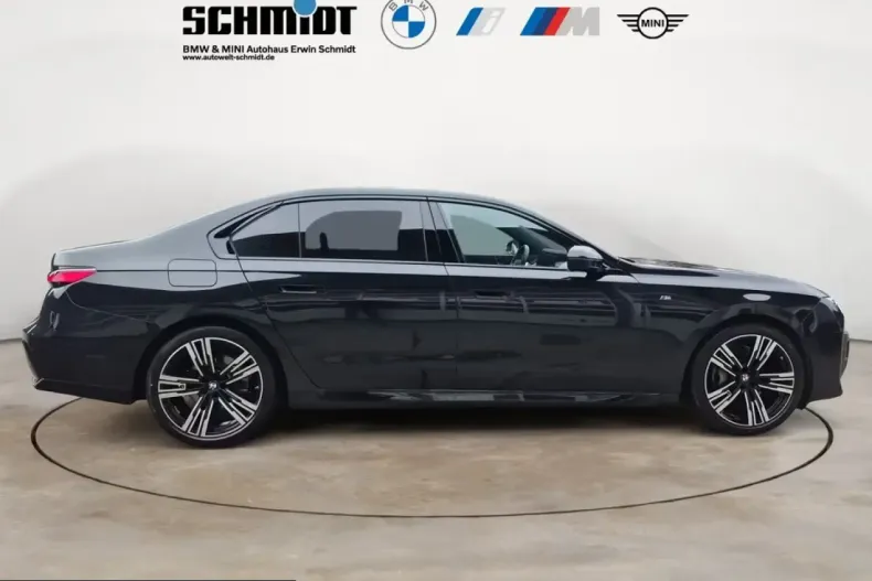 BMW 740 (Seria 7) din 2025 cu 29.995 km - oferta BMW217159 - foto 4