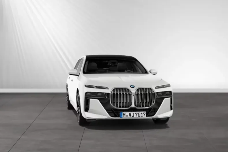 BMW 740 (Seria 7) din 2025 cu 8.120 km - oferta BMW217160 - foto 3