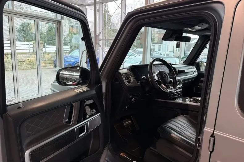 Mercedes-Benz G 63 AMG (Clasa G) din 2023 cu 14.987 km - oferta MER217165 - foto 11