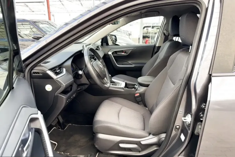 Toyota RAV4 din 2021 cu 64.282 km - oferta TOY217170 - foto 8