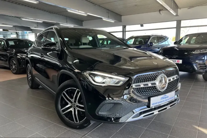Mercedes-Benz GLA 180 (Clasa GLA) din 2023 cu 64.725 km - oferta MER217172 - foto 2
