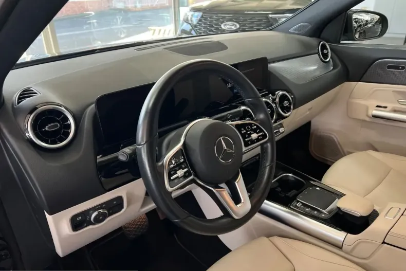 Mercedes-Benz GLA 180 (Clasa GLA) din 2023 cu 64.725 km - oferta MER217172 - foto 27