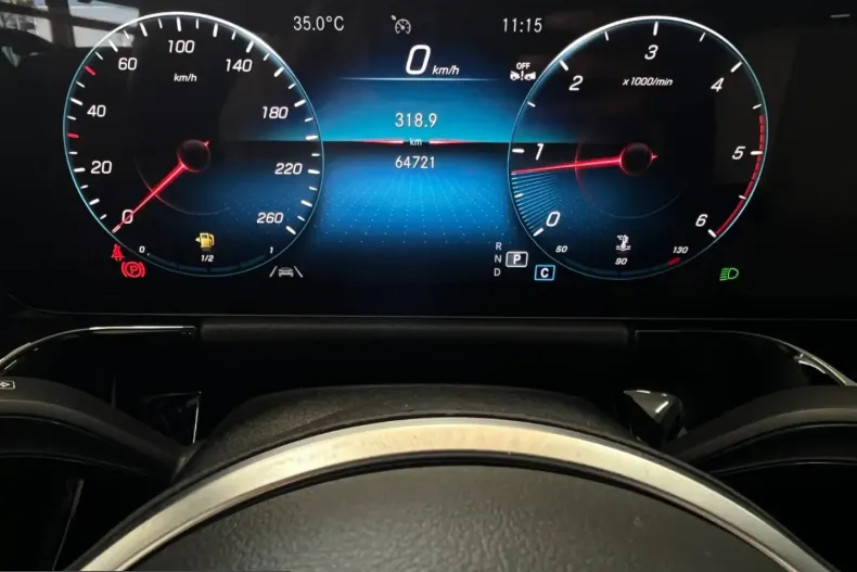 Mercedes-Benz GLA 180 (Clasa GLA) din 2023 cu 64.725 km - oferta MER217172 - foto 32