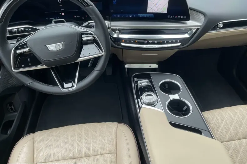 Cadillac Lyriq din 2024 cu 11.422 km - oferta CAD217175 - foto 8