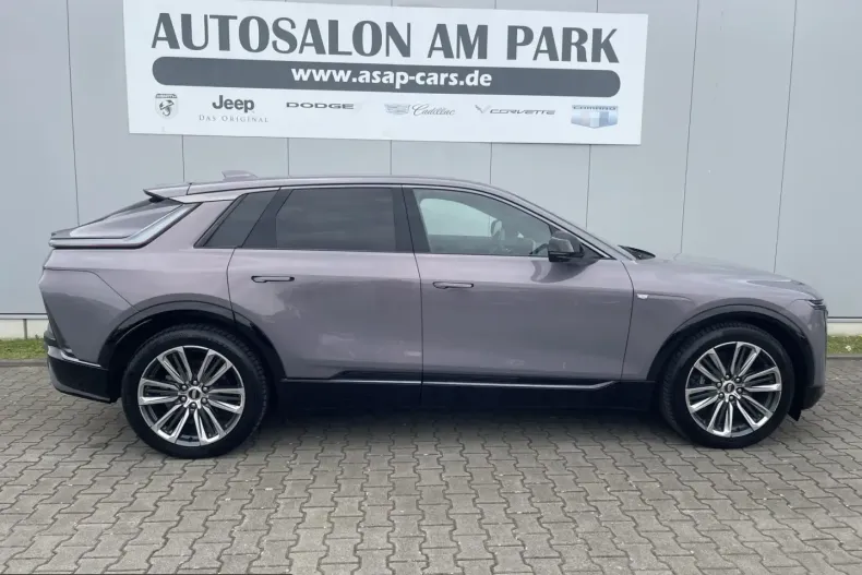 Cadillac Lyriq din 2024 cu 11.422 km - oferta CAD217175 - foto 17