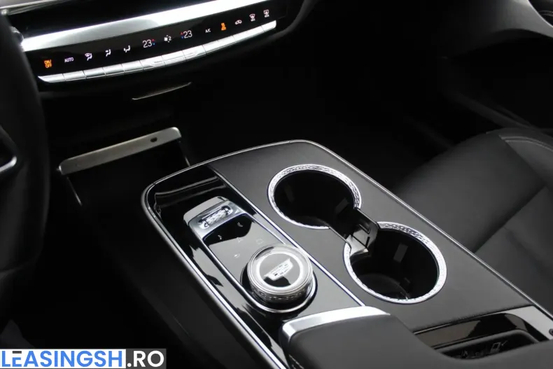 Cadillac Lyriq din 2025 cu 13.800 km - oferta CAD217176 - foto 13