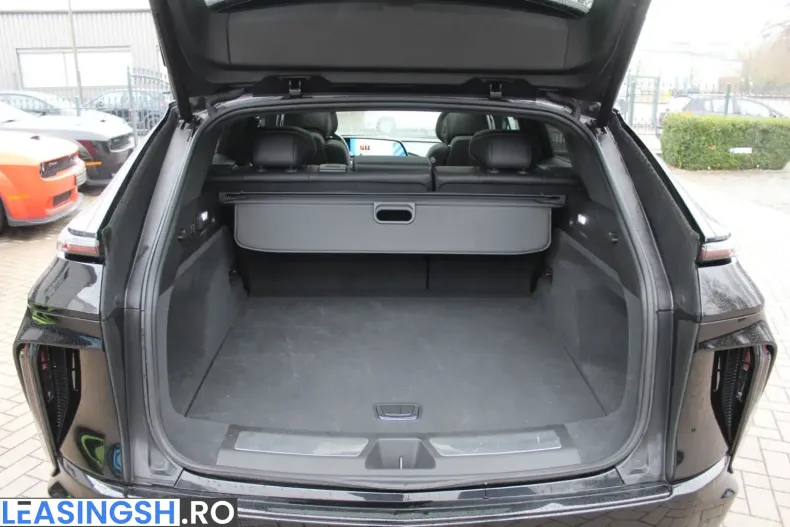 Cadillac Lyriq din 2025 cu 13.800 km - oferta CAD217176 - foto 14