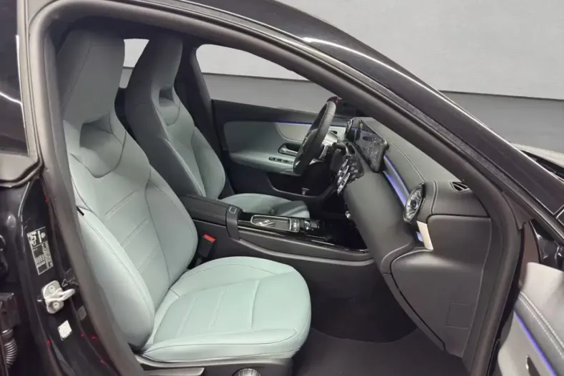 Mercedes-Benz CLA 200 (Clasa CLA) din 2026 cu 4.805 km - oferta MER217184 - foto 17