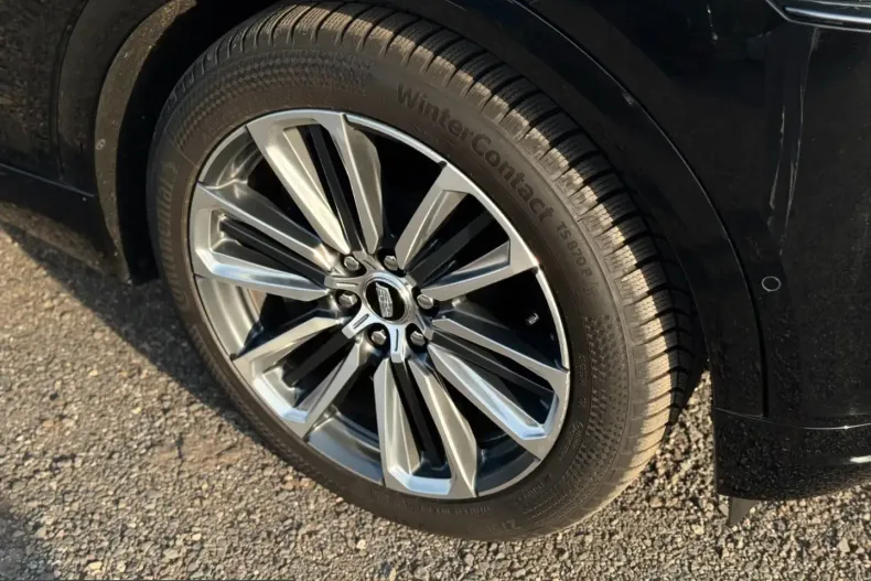 Cadillac Lyriq din 2025 cu 17.000 km - oferta CAD217190 - foto 9