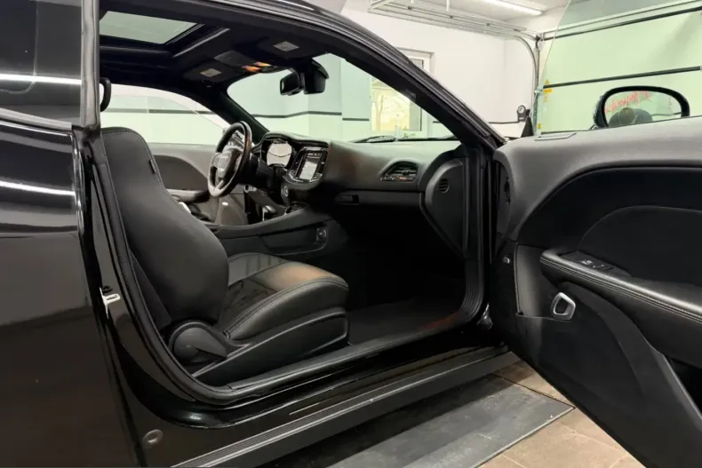 Dodge Challenger din 2022 cu 11.878 km - oferta DOD217191 - foto 17