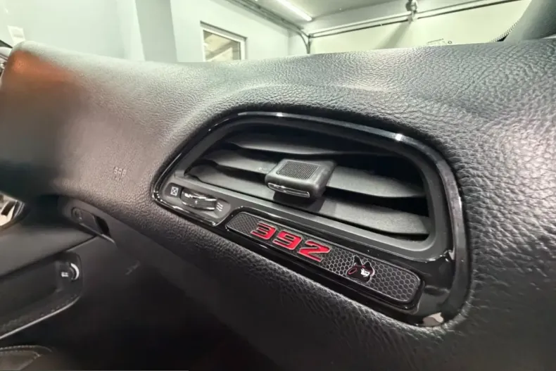 Dodge Challenger din 2022 cu 11.878 km - oferta DOD217191 - foto 28