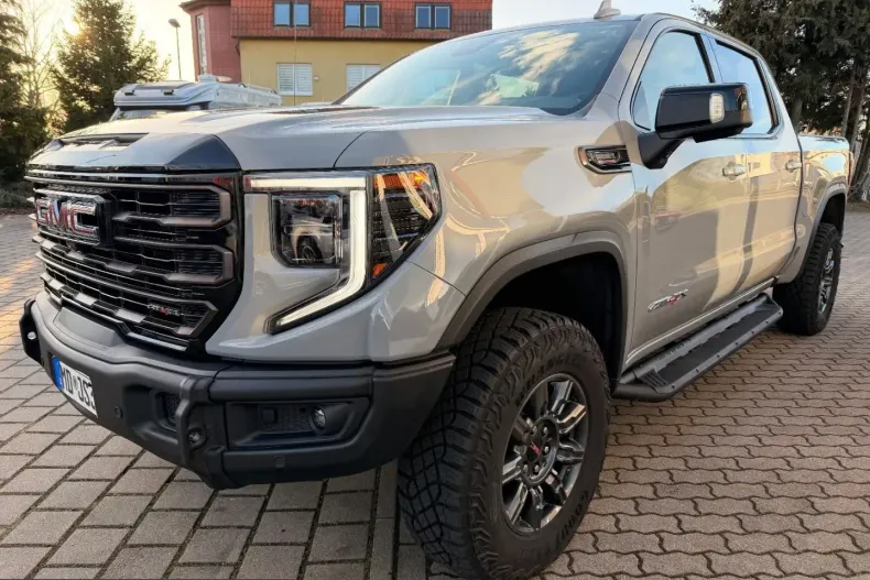 GMC Sierra din 2025 cu 6.000 km - oferta GMC217195 - foto 3