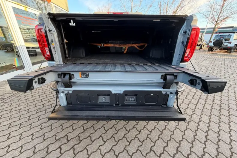 GMC Sierra din 2025 cu 6.000 km - oferta GMC217195 - foto 8