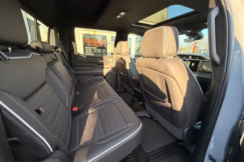 GMC Sierra din 2025 cu 6.000 km - oferta GMC217195 - foto 10