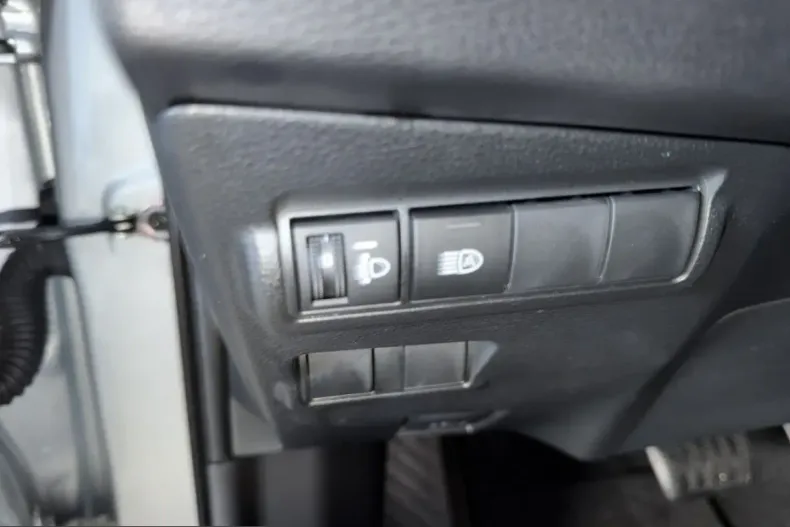 Toyota Corolla Cross din 2023 cu 53.557 km - oferta TOY217199 - foto 13