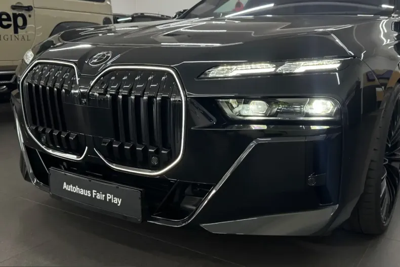 BMW 740 (Seria 7) din 2024 cu 19.161 km - oferta BMW217214 - foto 3