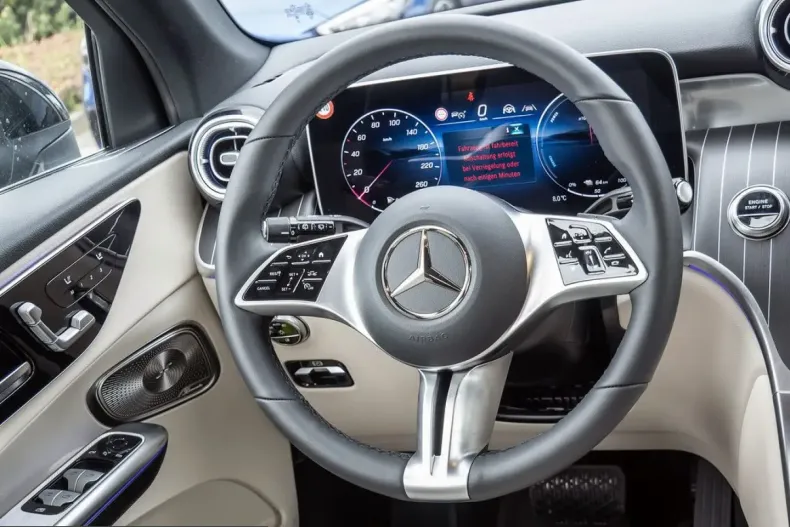 Mercedes-Benz GLC 300 (Clasa GLC) din 2025 cu 20.959 km - oferta MER217225 - foto 11