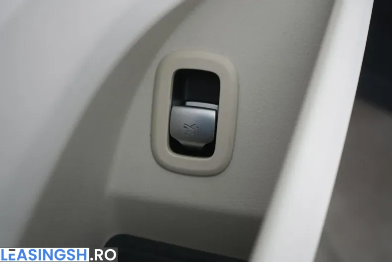 Mercedes-Benz GLC 220 (Clasa GLC) din 2024 cu 71.000 km - oferta MER217227 - foto 28
