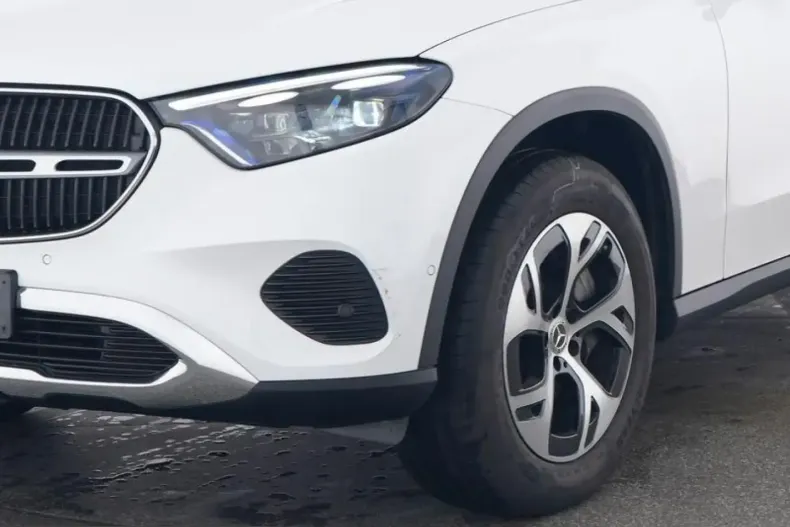 Mercedes-Benz GLC 300 (Clasa GLC) din 2024 cu 17.771 km - oferta MER217228 - foto 3