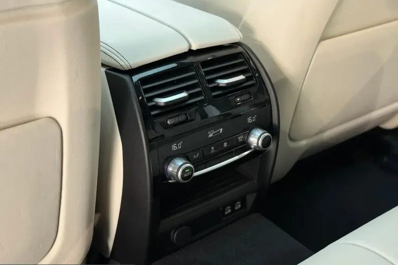 BMW M5 (Seria 5) din 2023 cu 59.000 km - oferta BMW217256 - foto 25