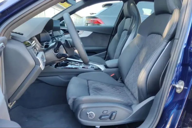 Audi A4 din 2024 cu 45.098 km - oferta AUD217275 - foto 13