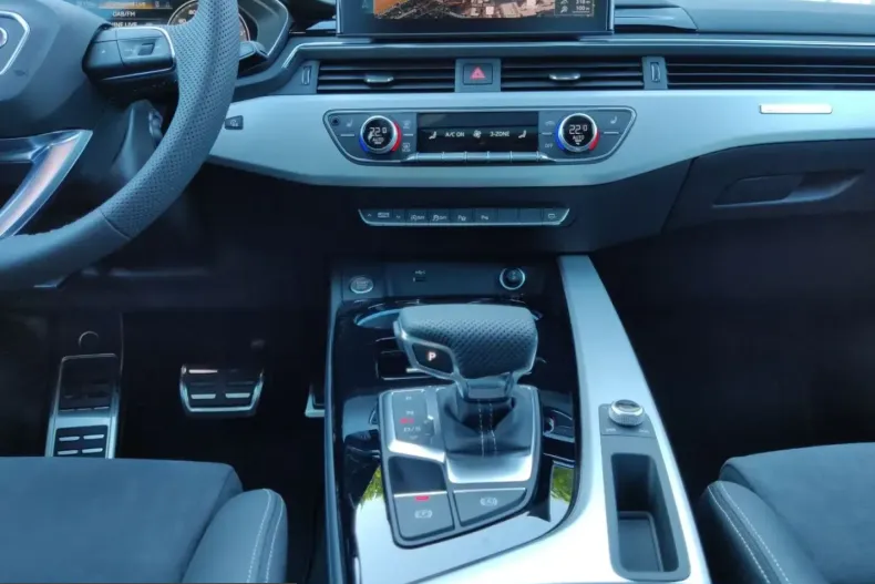 Audi A4 din 2024 cu 45.098 km - oferta AUD217275 - foto 19