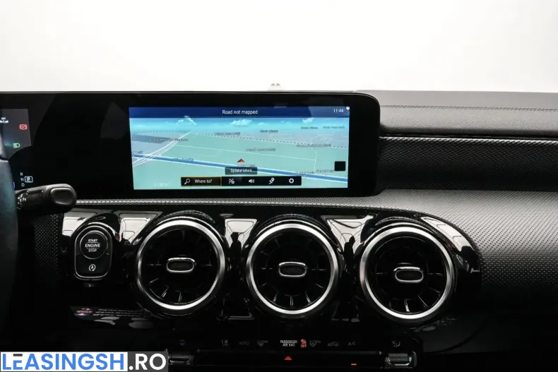 Mercedes-Benz CLA 200 (Clasa CLA) din 2023 cu 40.000 km - oferta MER217279 - foto 22