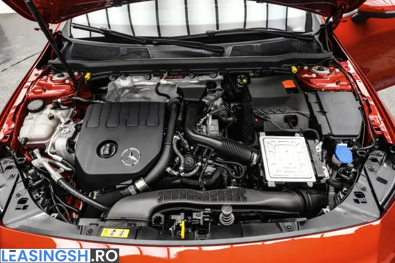 Mercedes-Benz CLA 200 (Clasa CLA) din 2023 cu 40.000 km - oferta MER217279 - foto 26