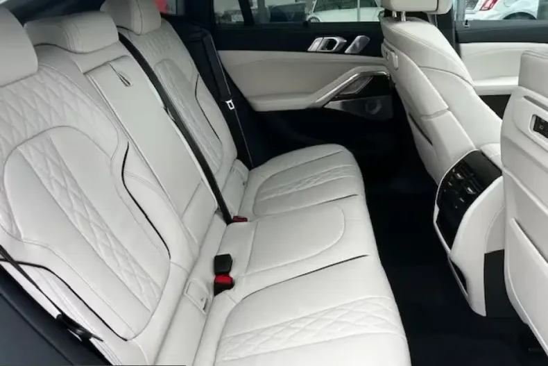 BMW X6 (Seria X) din 2025 cu 5.900 km - oferta BMW217283 - foto 17