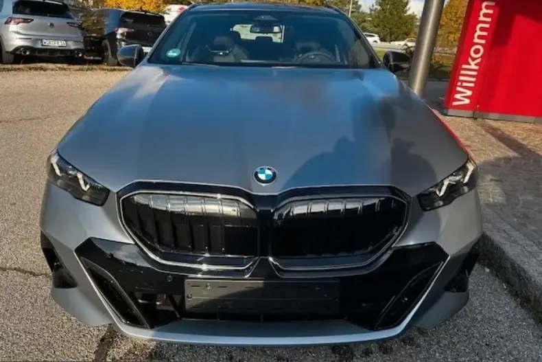BMW 520 (Seria 5) din 2025 cu 7.900 km - oferta BMW217285 - foto 4
