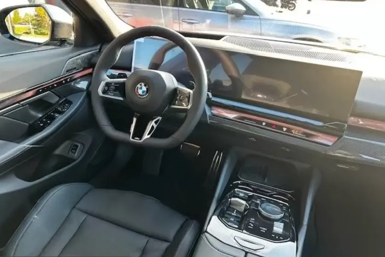BMW 520 (Seria 5) din 2025 cu 7.900 km - oferta BMW217285 - foto 9