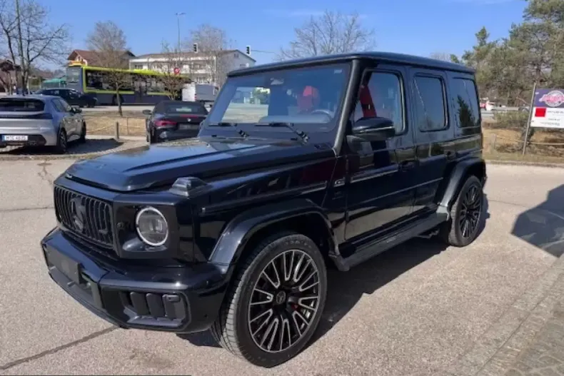 Mercedes-Benz G 63 AMG (Clasa G) din 2026 cu 10 km - oferta MER217286 - foto 3